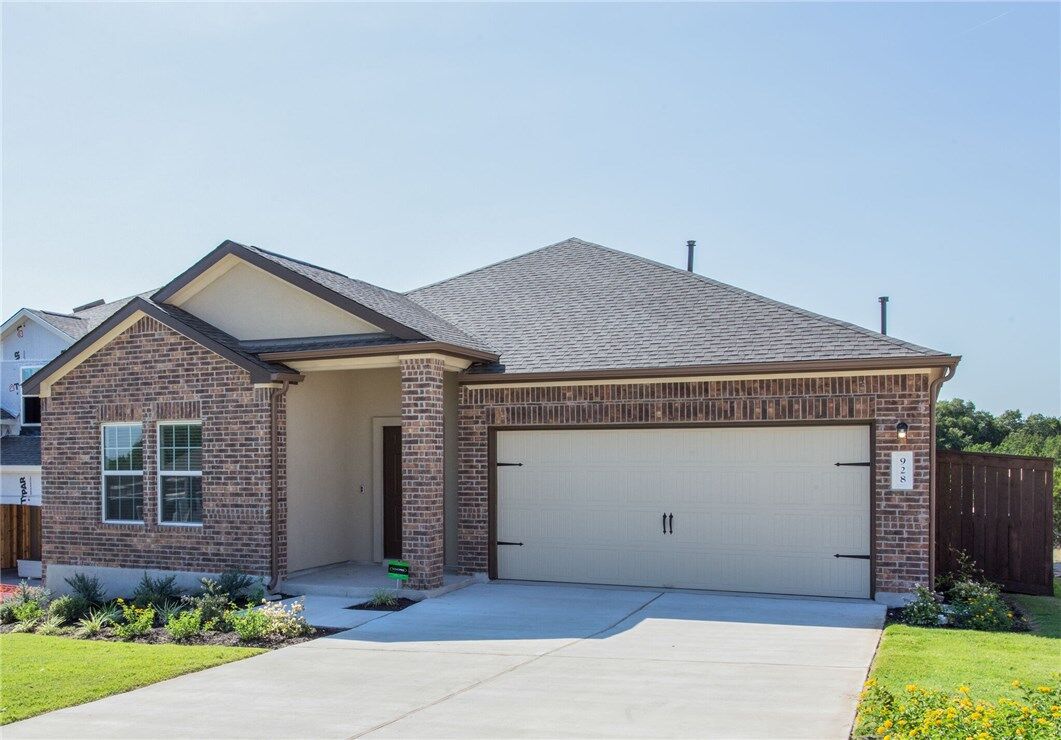 Property Photo:  928 Wildrye Court  TX 78641 