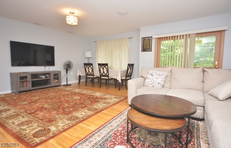 Property Photo: 72 Devonshire Ct NJ 08844