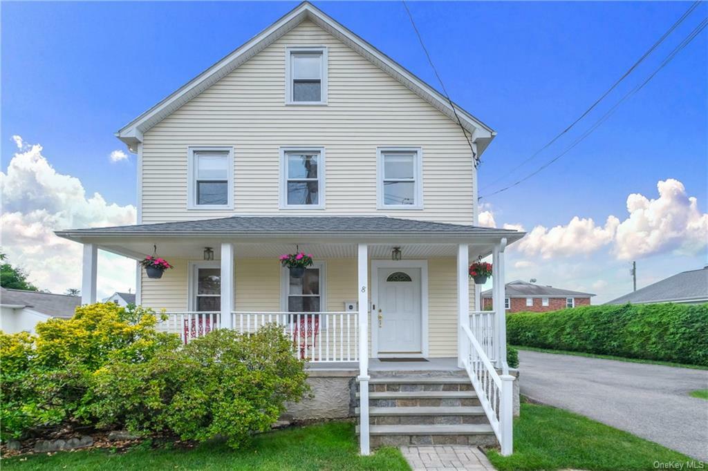 Property Photo:  8 King Street  NY 10570 