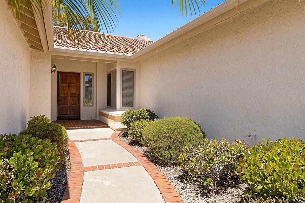 Property Photo:  2632 Magellan Ln  CA 92081 