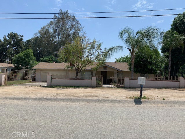 Property Photo:  19450 Envoy Avenue  CA 92881 