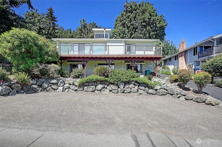 Property Photo: 566 Waterline Loop WA 98282