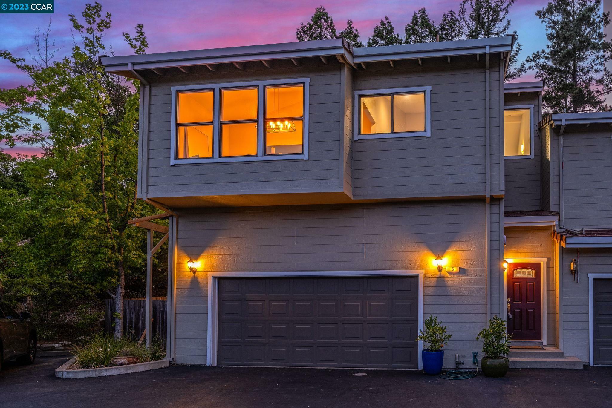 Property Photo: 5 Heritage Oaks Rd CA 94523