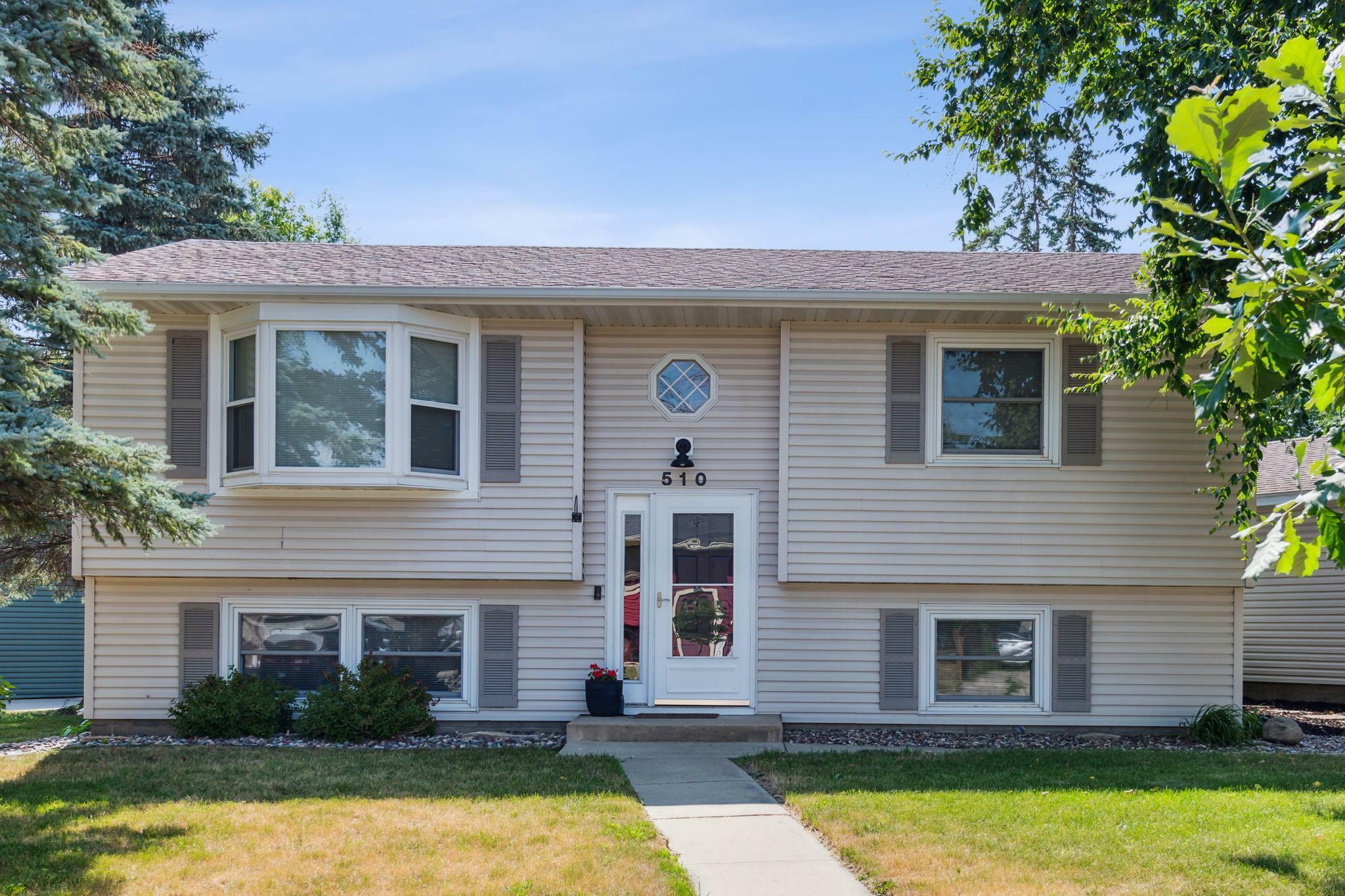 Property Photo: 510 18 1/2 Street SE MN 55904