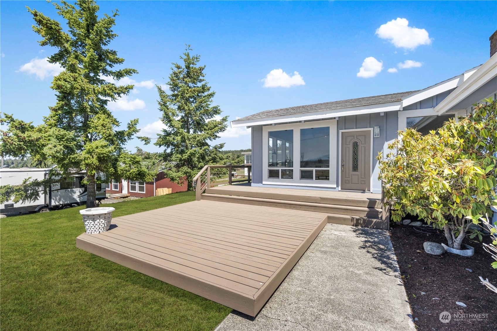 Property Photo:  101 Hemlock Drive  WA 98368 