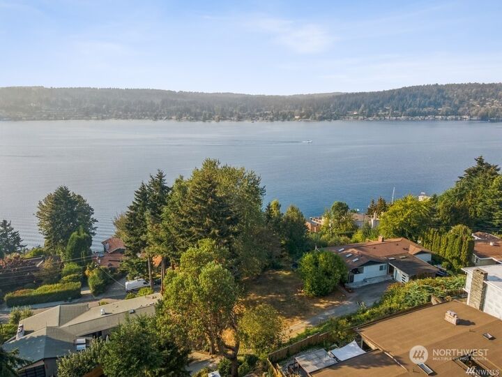 Property Photo: 15705 62nd Avenue NE WA 98028