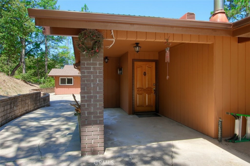 Property Photo:  51350 Little Lake Road  CA 93644 