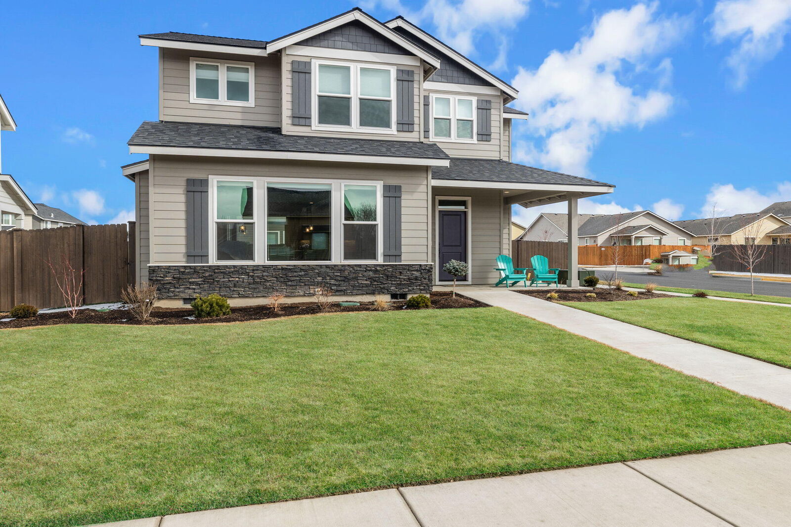 Property Photo:  700 NW 27th Street  OR 97756 