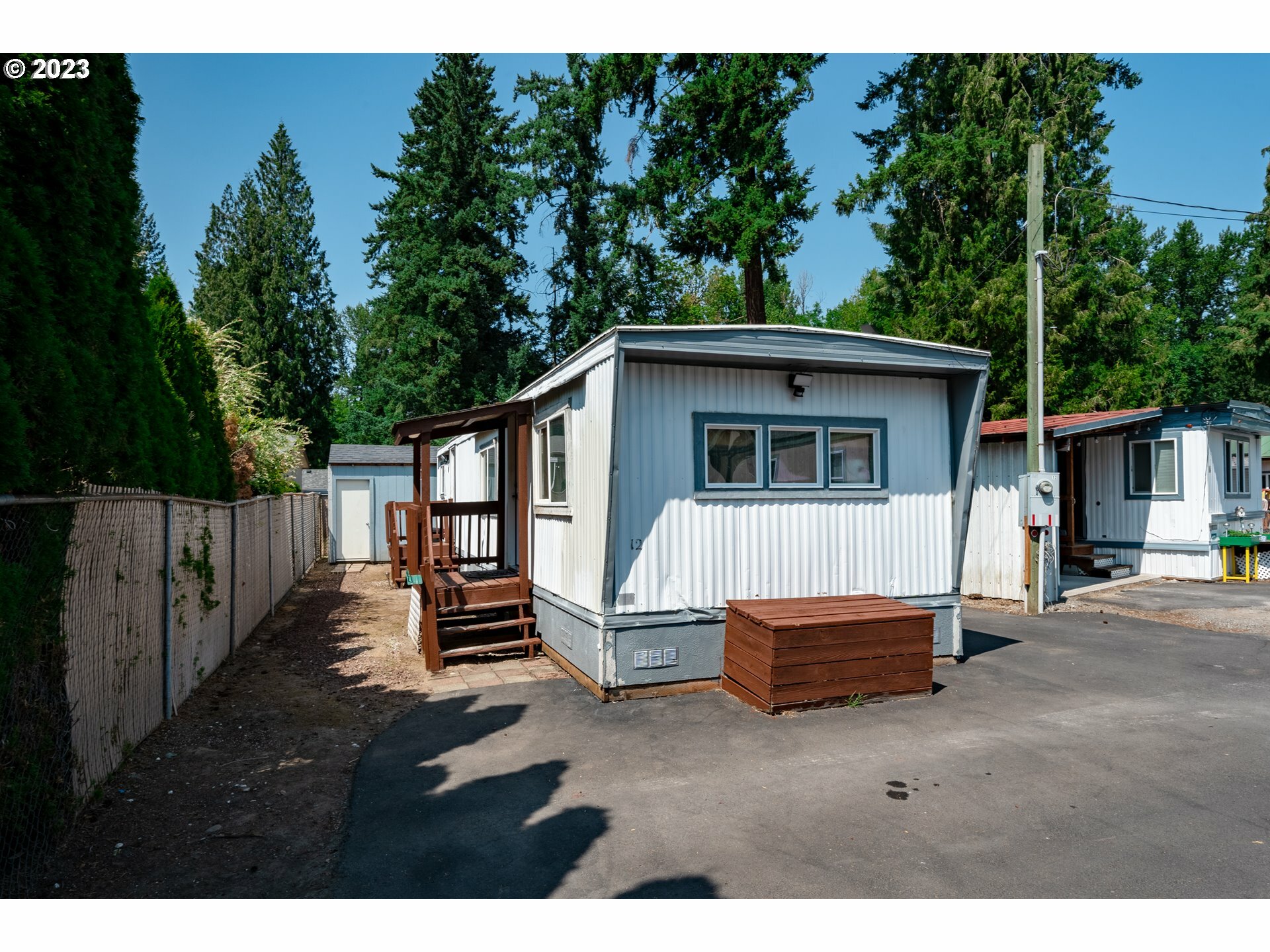 Property Photo: 6823 SE Mabel Ave 12 OR 97267
