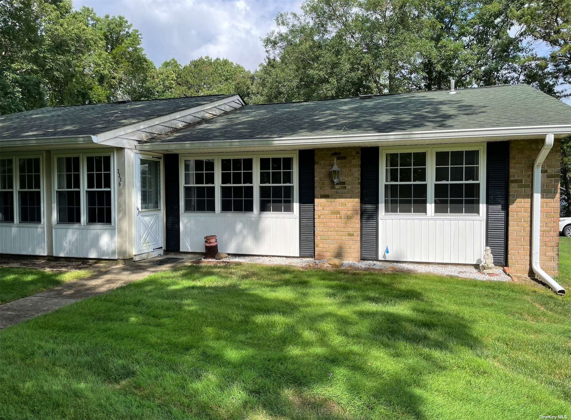 Property Photo:  333 Woodbridge Drive B  NY 11961 