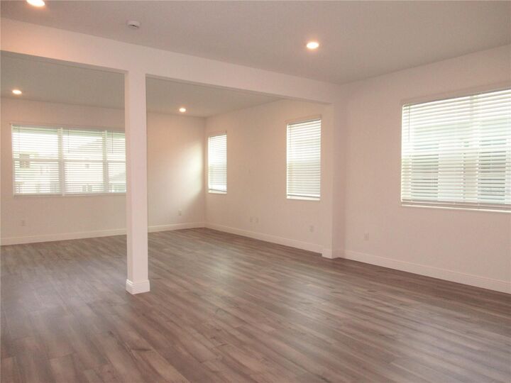 Property Photo:  9436 Pinewood Point Place  FL 33584 