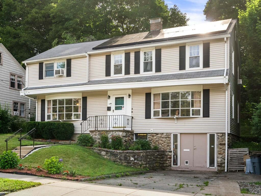 Property Photo:  40 Dellwood Rd  MA 01602 