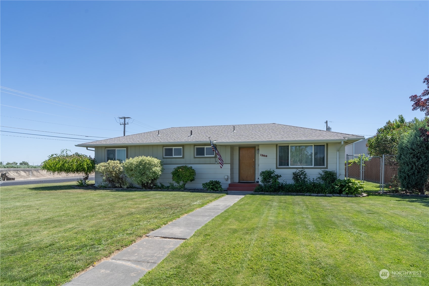 1356 E Pine Street  Othello WA 99344 photo