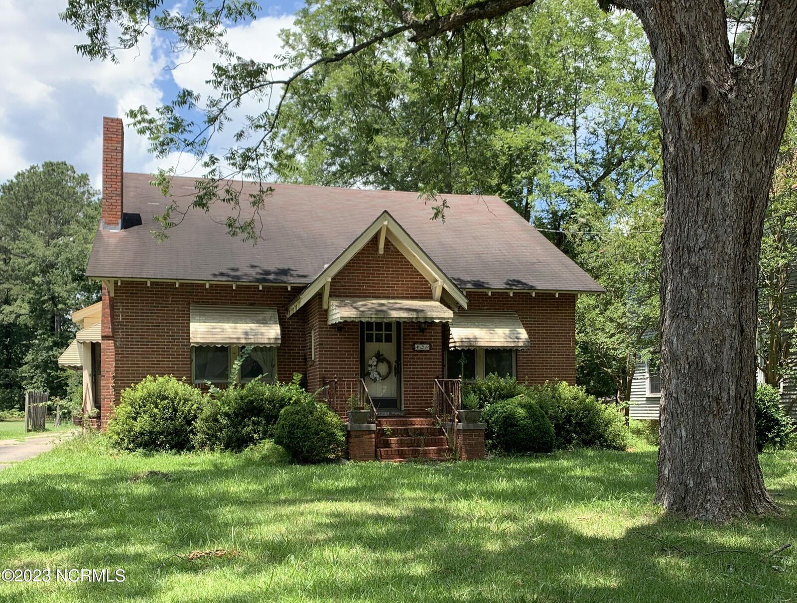 Property Photo:  424 S Main Street  NC 27869 