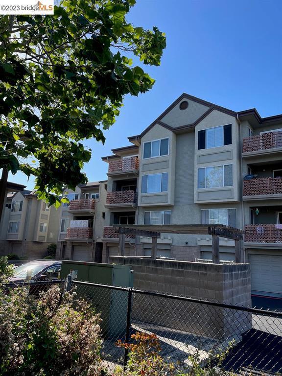 Property Photo: 308 River Street B17 CA 95060