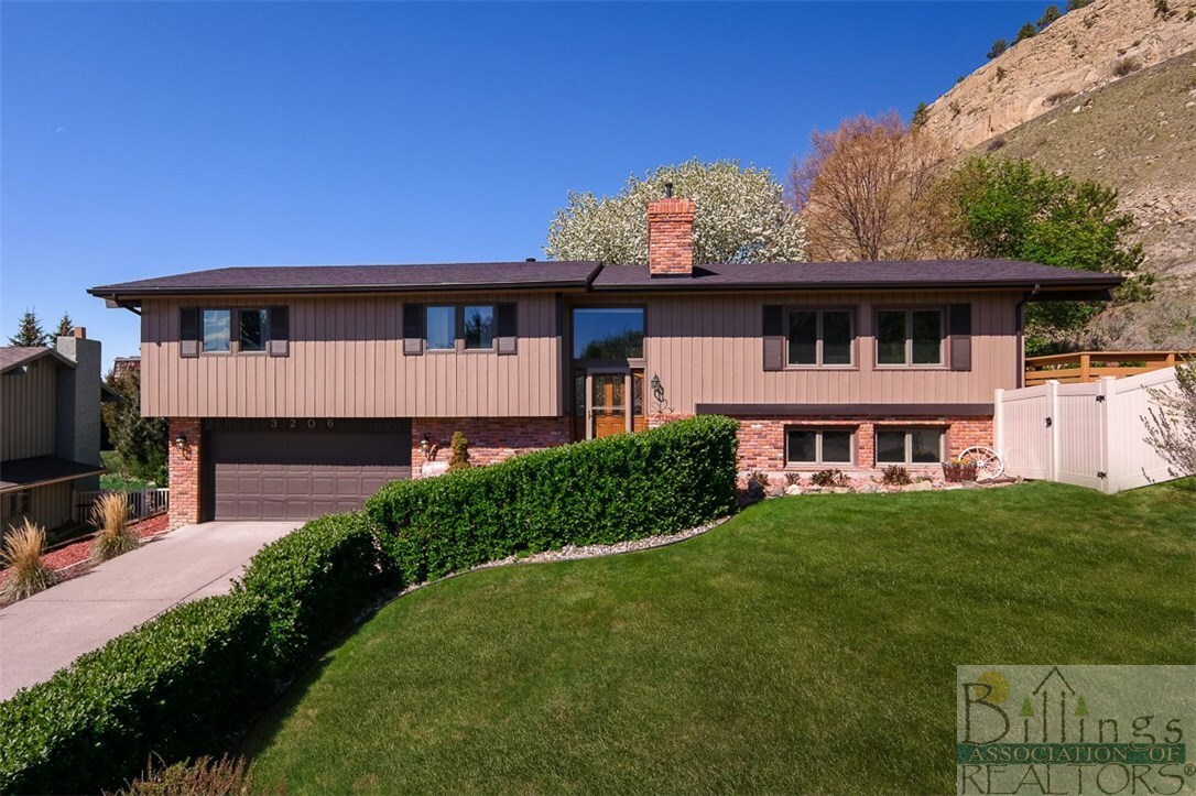 Property Photo: 3206 Leeann Boulevard MT 59102