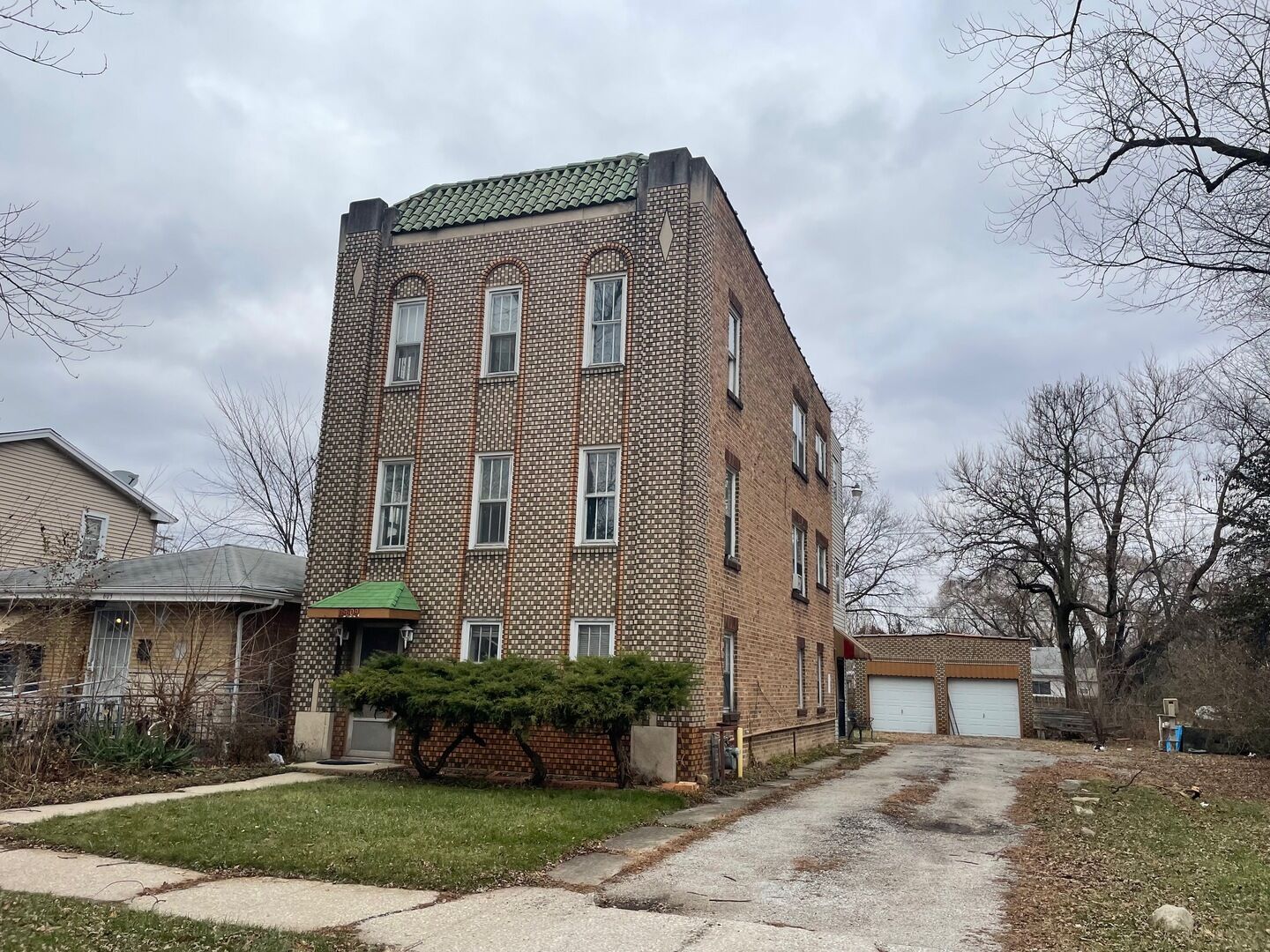 Property Photo: 16609 Emerald Avenue IL 60426