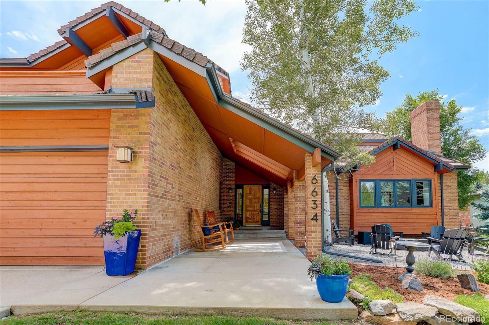 Property Photo: 6634 S Prescott Way CO 80120