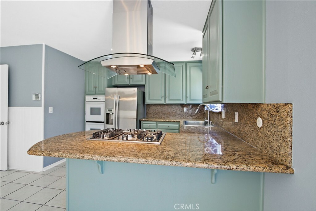 Property Photo: 14611 Wakefield Street CA 92683