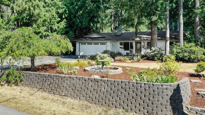 Property Photo: 6213 SE Alpine Road WA 98359