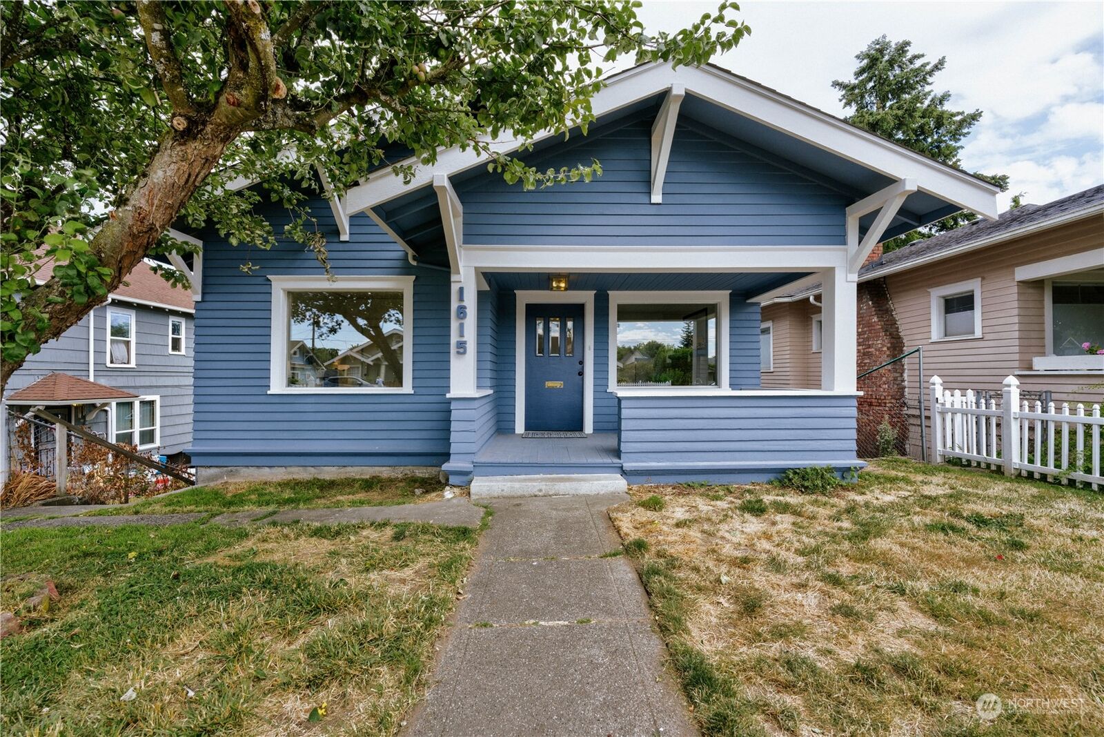 4 bed Everett home for sale 1615 Rockefeller Avenue, Everett, WA 98201