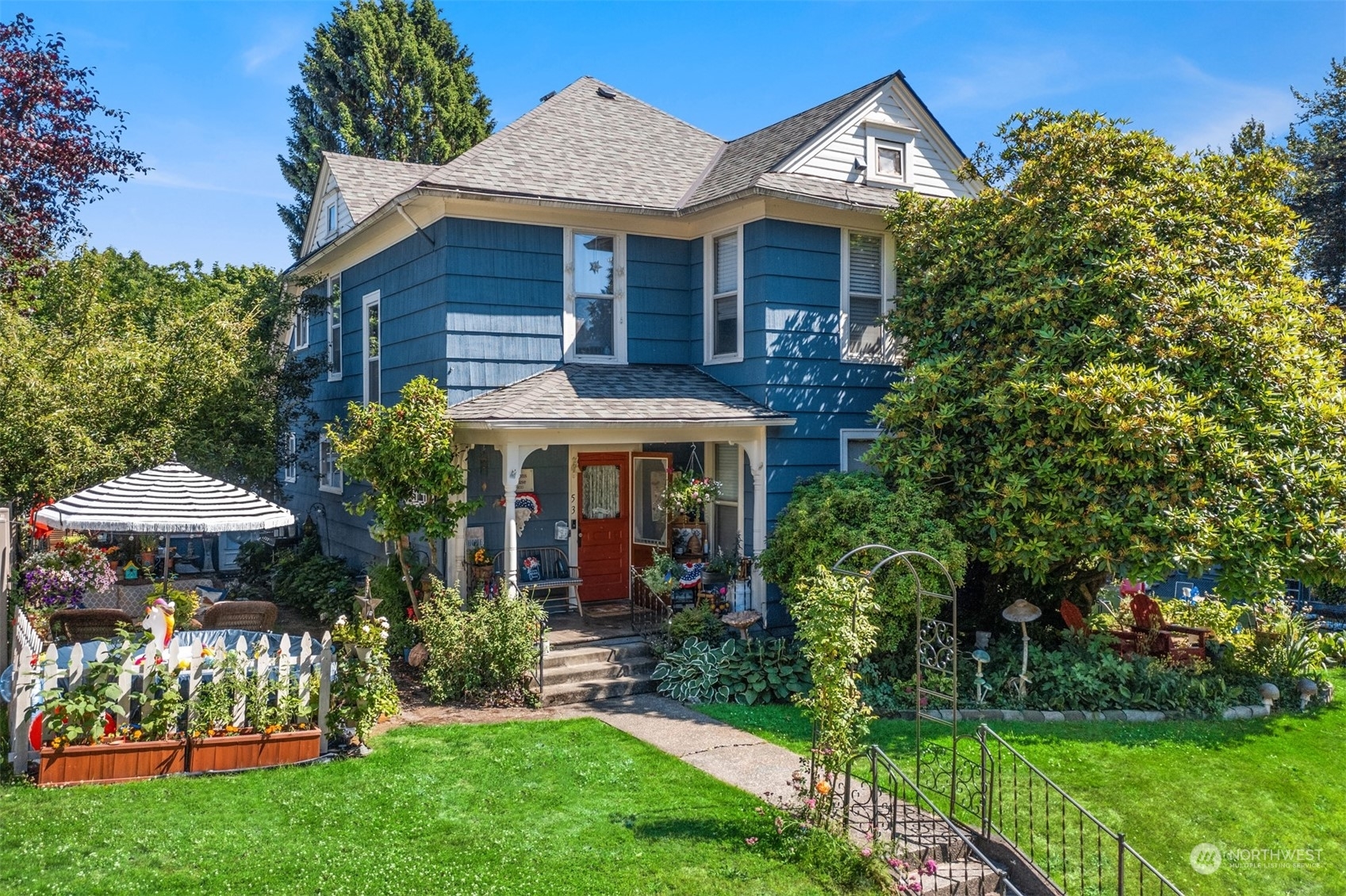 Property Photo:  53 Cedar Avenue  WA 98290 