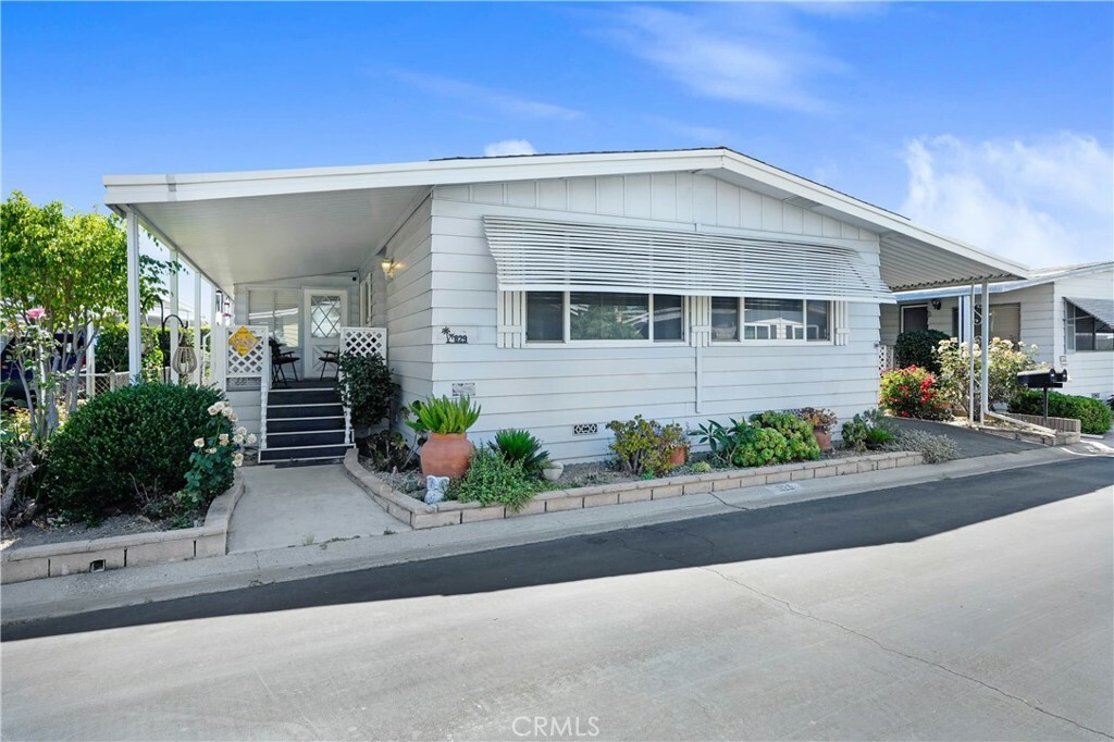 Property Photo:  4095 Fruit Street 829  CA 91750 