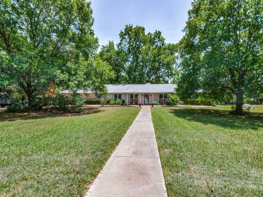 Property Photo:  3008 Shady Grove Road  TX 76065 