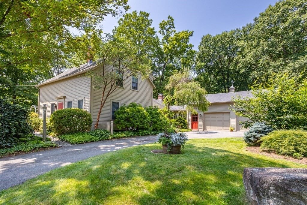Property Photo:  8 Piper Rd  MA 01720 