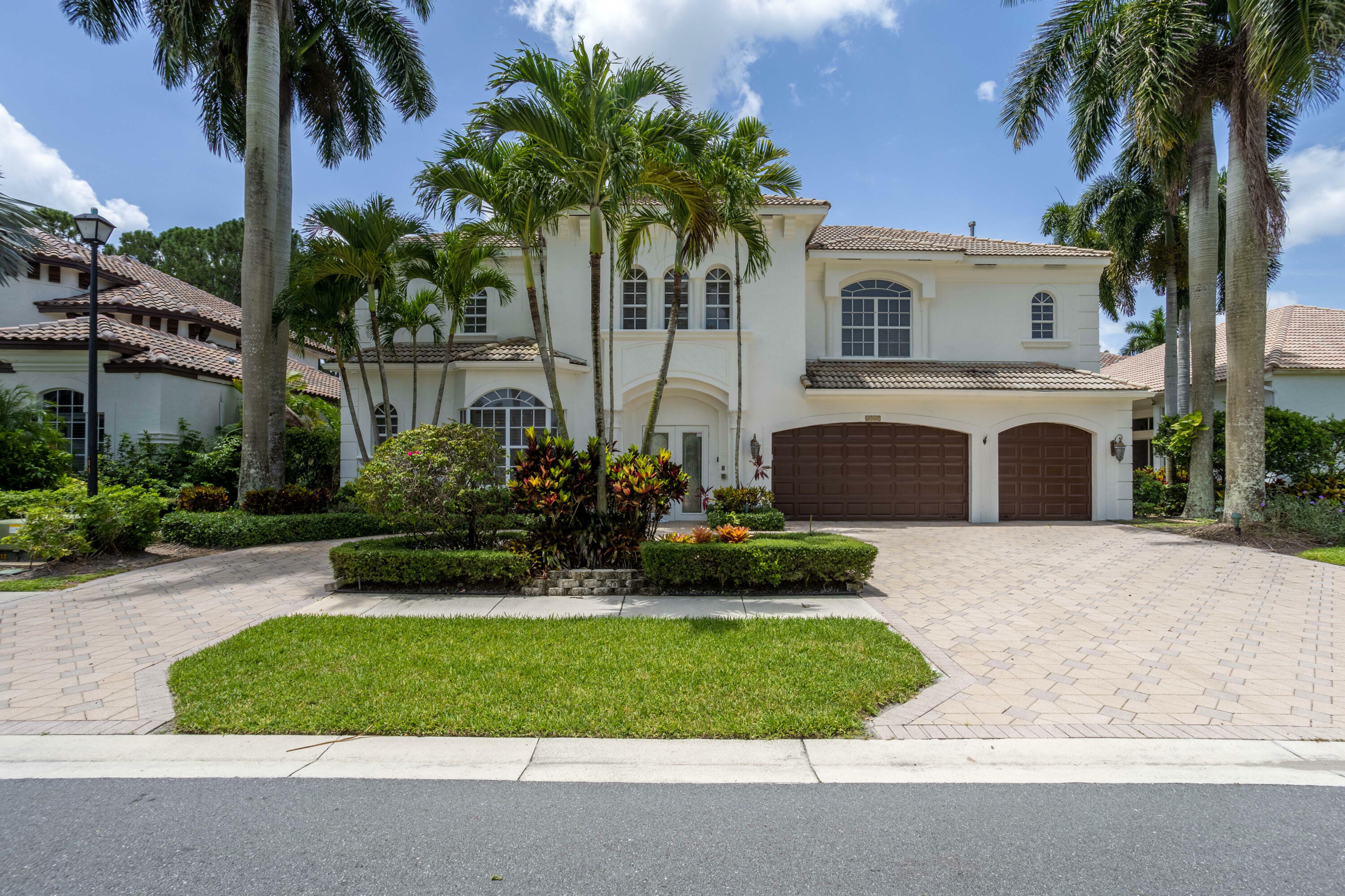 Property Photo:  6862 Royal Orchid Circle  FL 33446 