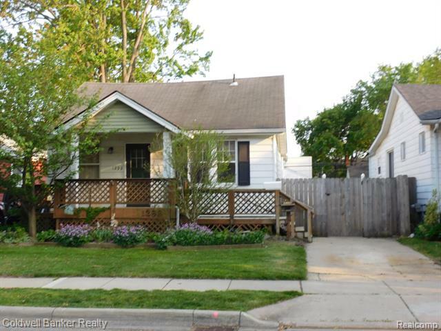 Property Photo:  1292 Holland Street  MI 48009 