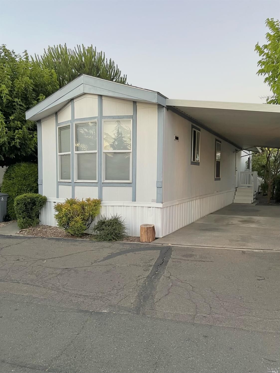 Property Photo:  25 Wayside Drive  CA 95407 