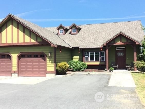 Property Photo: 2603 Plum Court A WA 98363