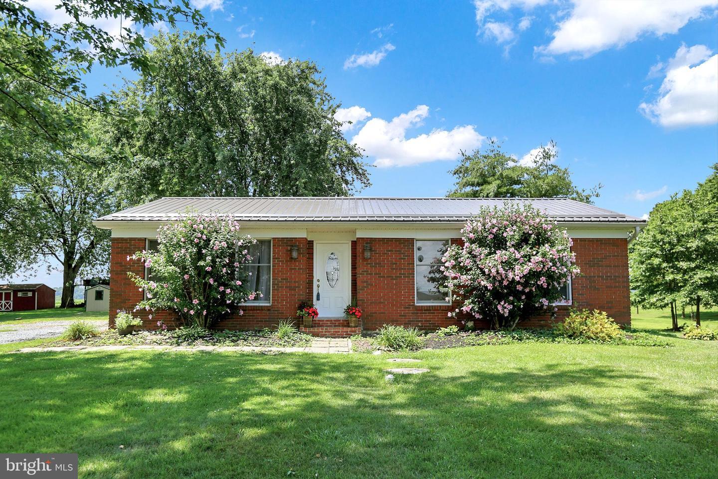 Property Photo:  50 Trail Road S  PA 17022 