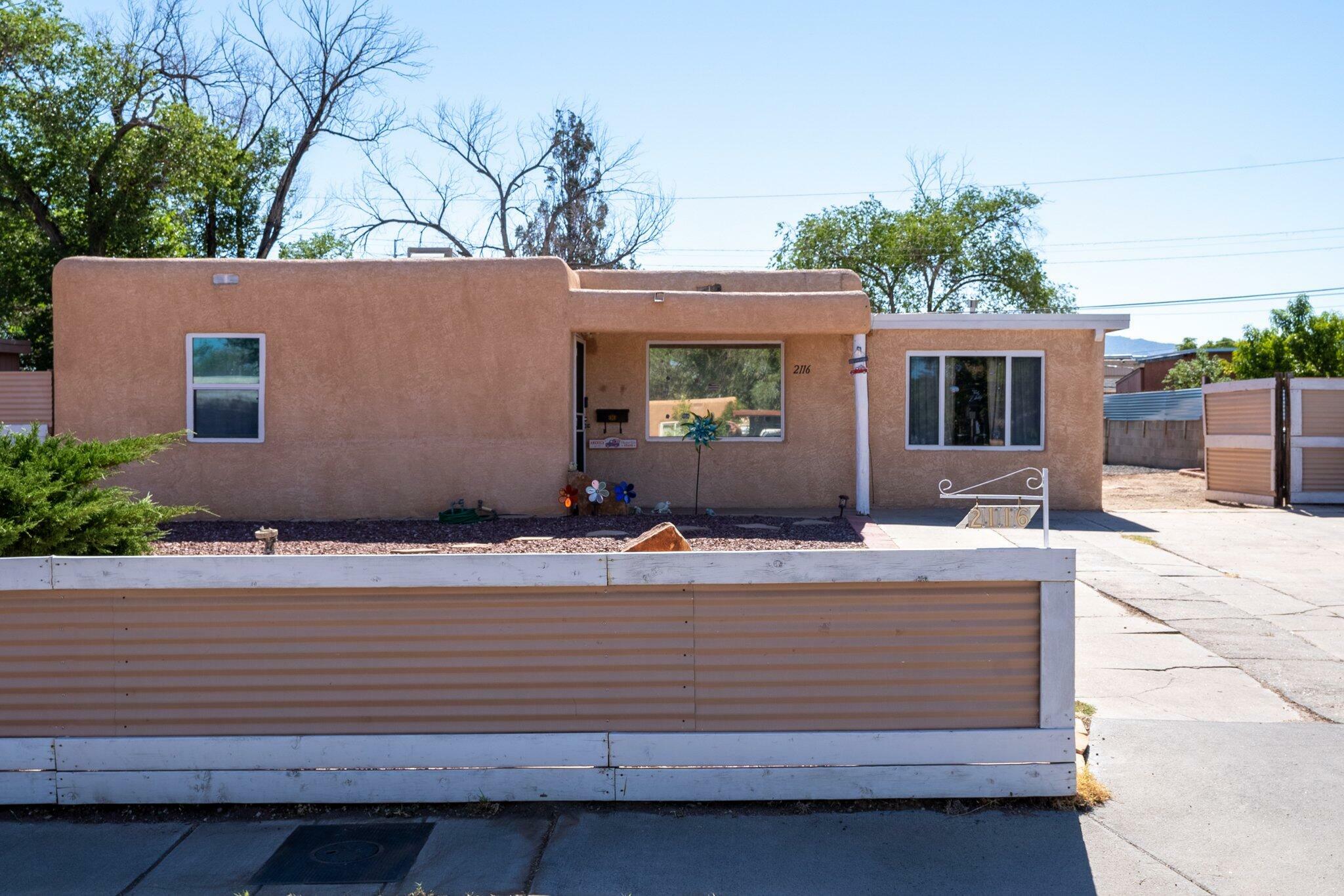 Property Photo:  2116 Alvarado Drive NE  NM 87110 