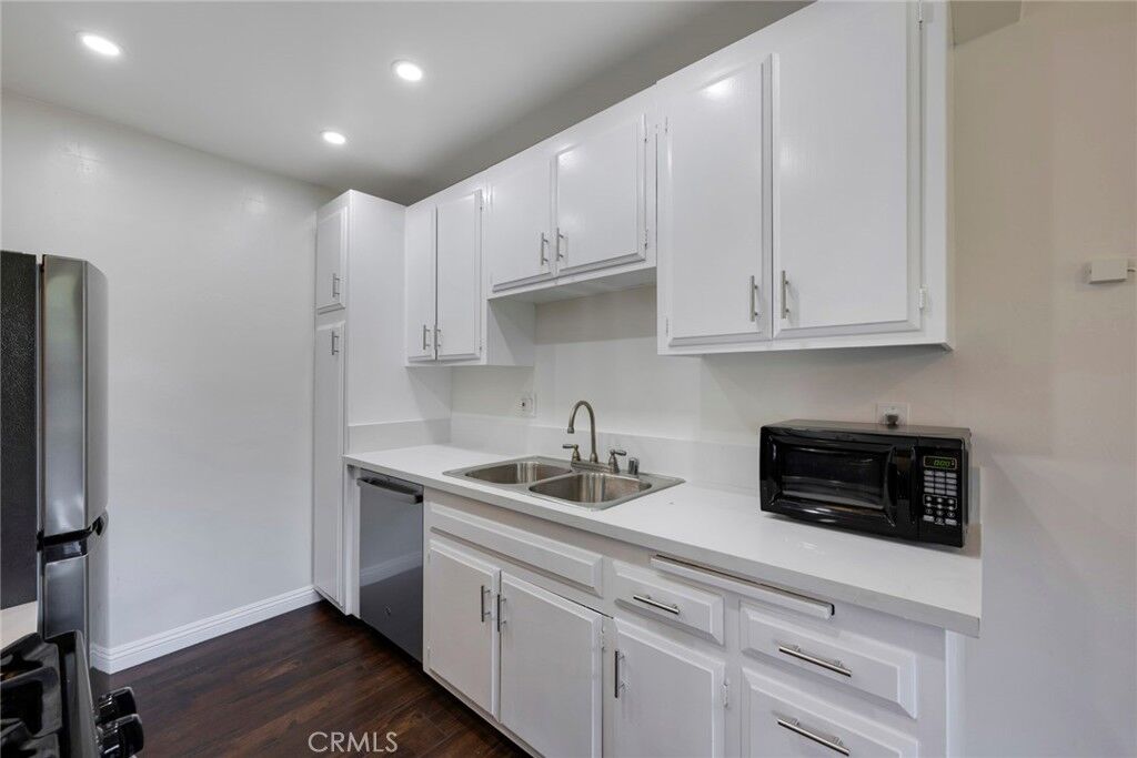 Property Photo:  1230 W Lambert Road 142  CA 90631 