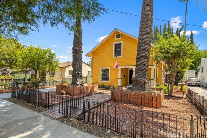 Property Photo:  1040 Orange Grove Avenue  CA 91030 