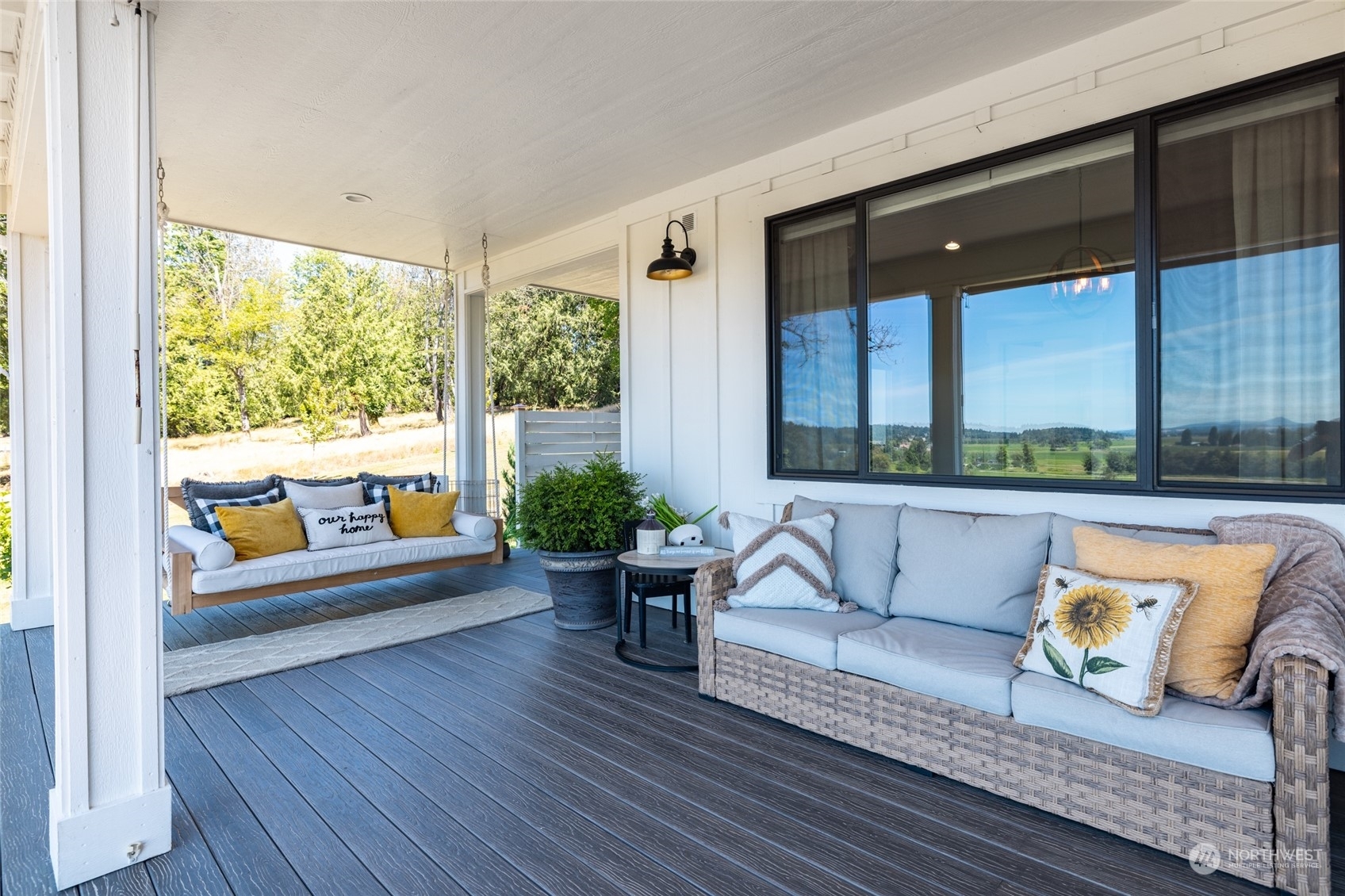 Property Photo:  8133 Union Road  WA 98284 