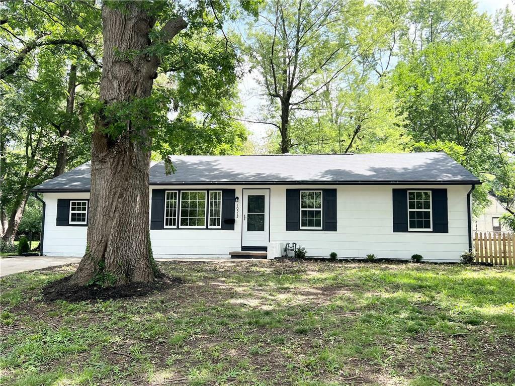 Property Photo:  10515 Palmer Avenue  MO 64134 