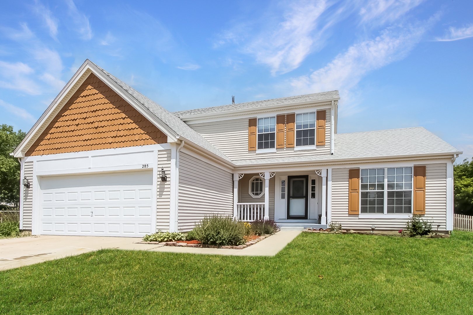 Property Photo: 285 Concord Avenue IL 60177
