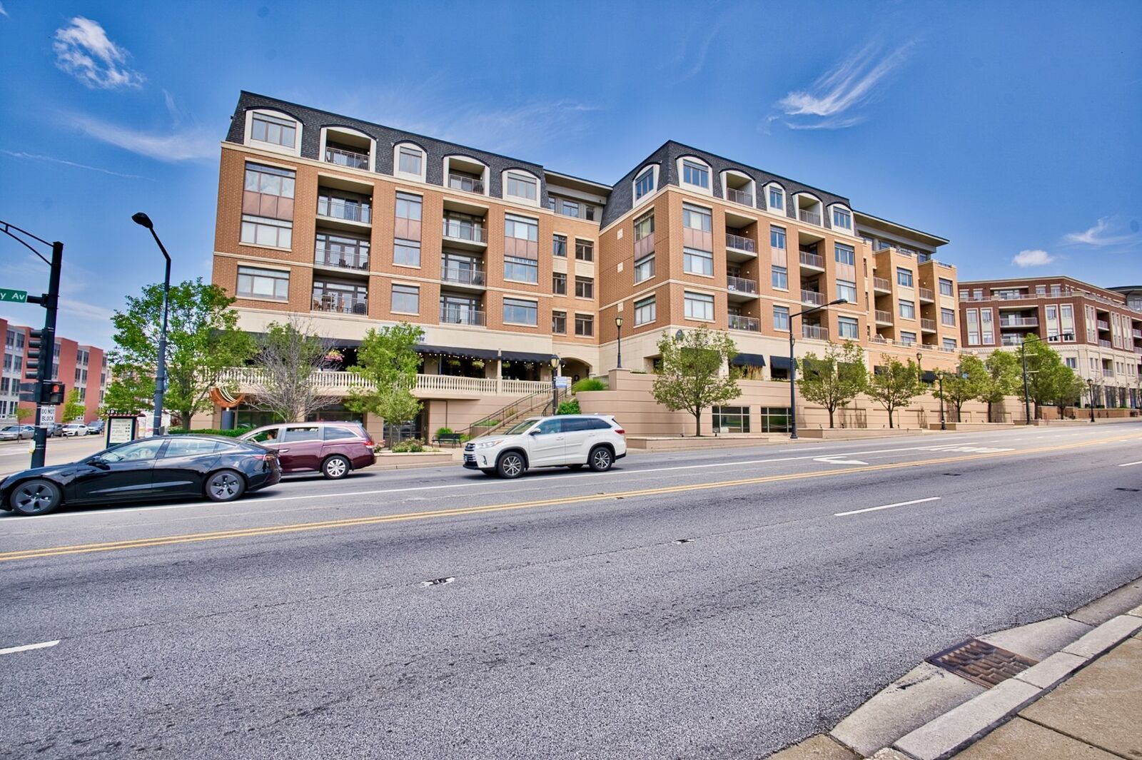 Property Photo:  600 W Touhy Avenue 503  IL 60068 