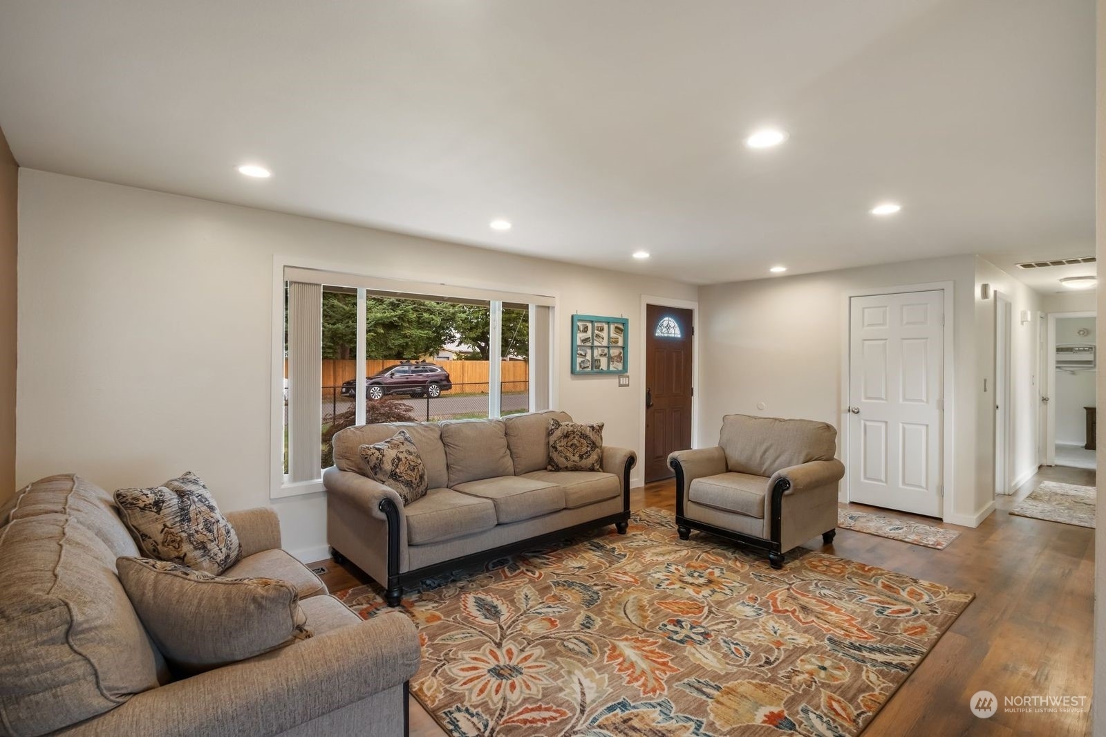 Property Photo: 1117 17th Street SE WA 98372