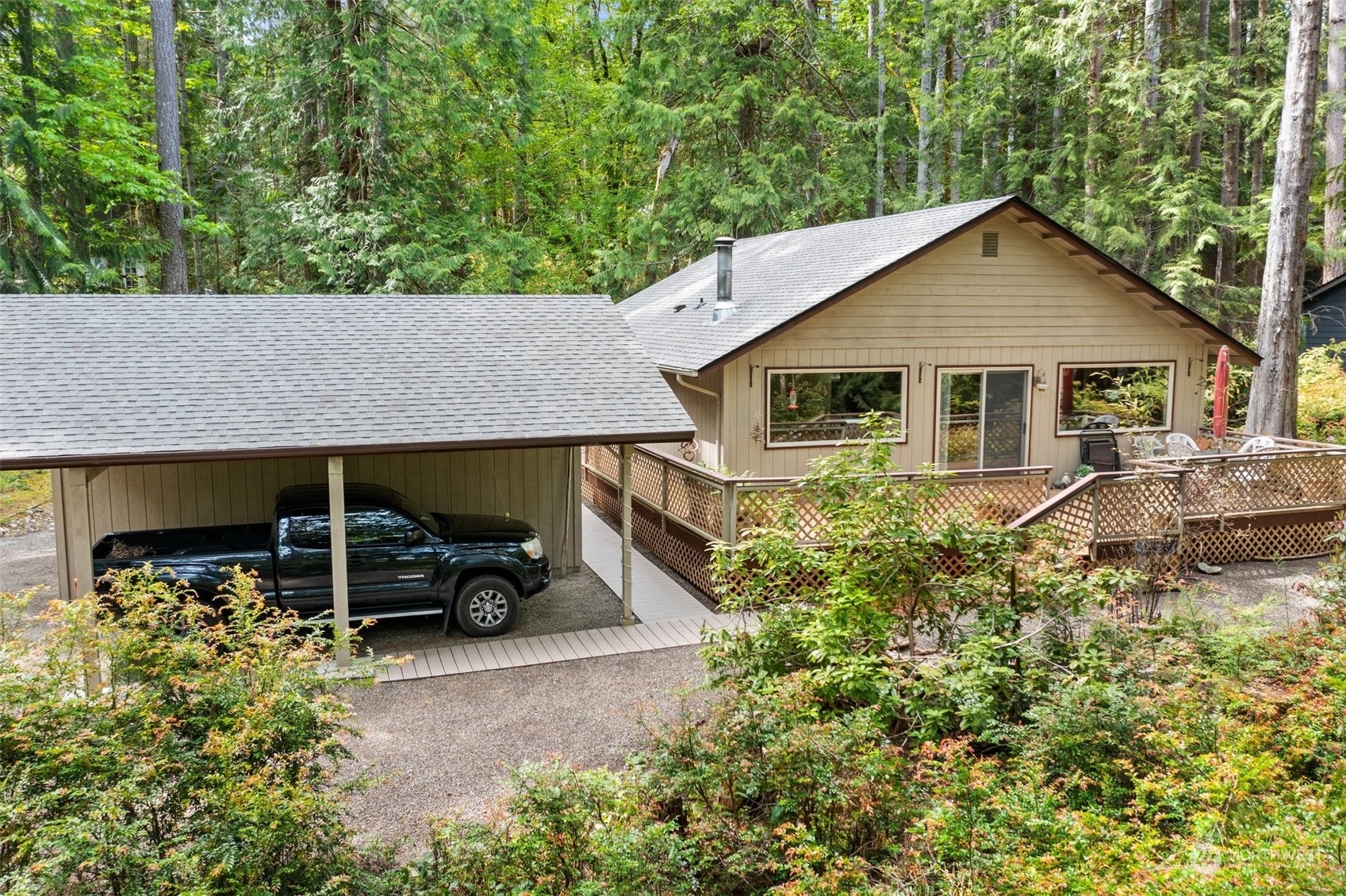 Property Photo:  345 E Pointes Drive E  WA 98584 