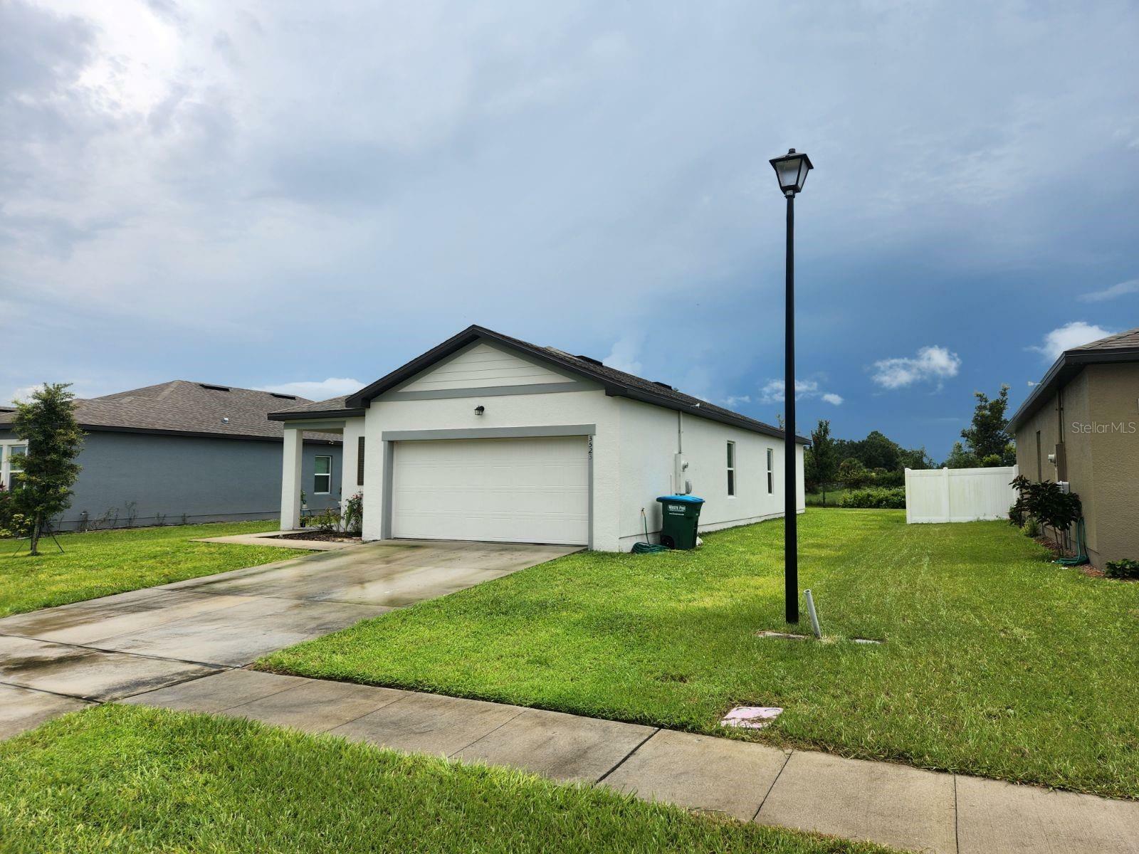 Property Photo:  3523 Fernanda Dr.  FL 32738 