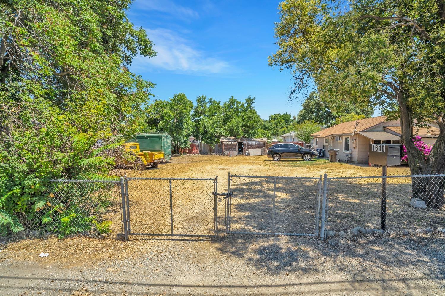 Property Photo:  1620 Myran Avenue  CA 95205 