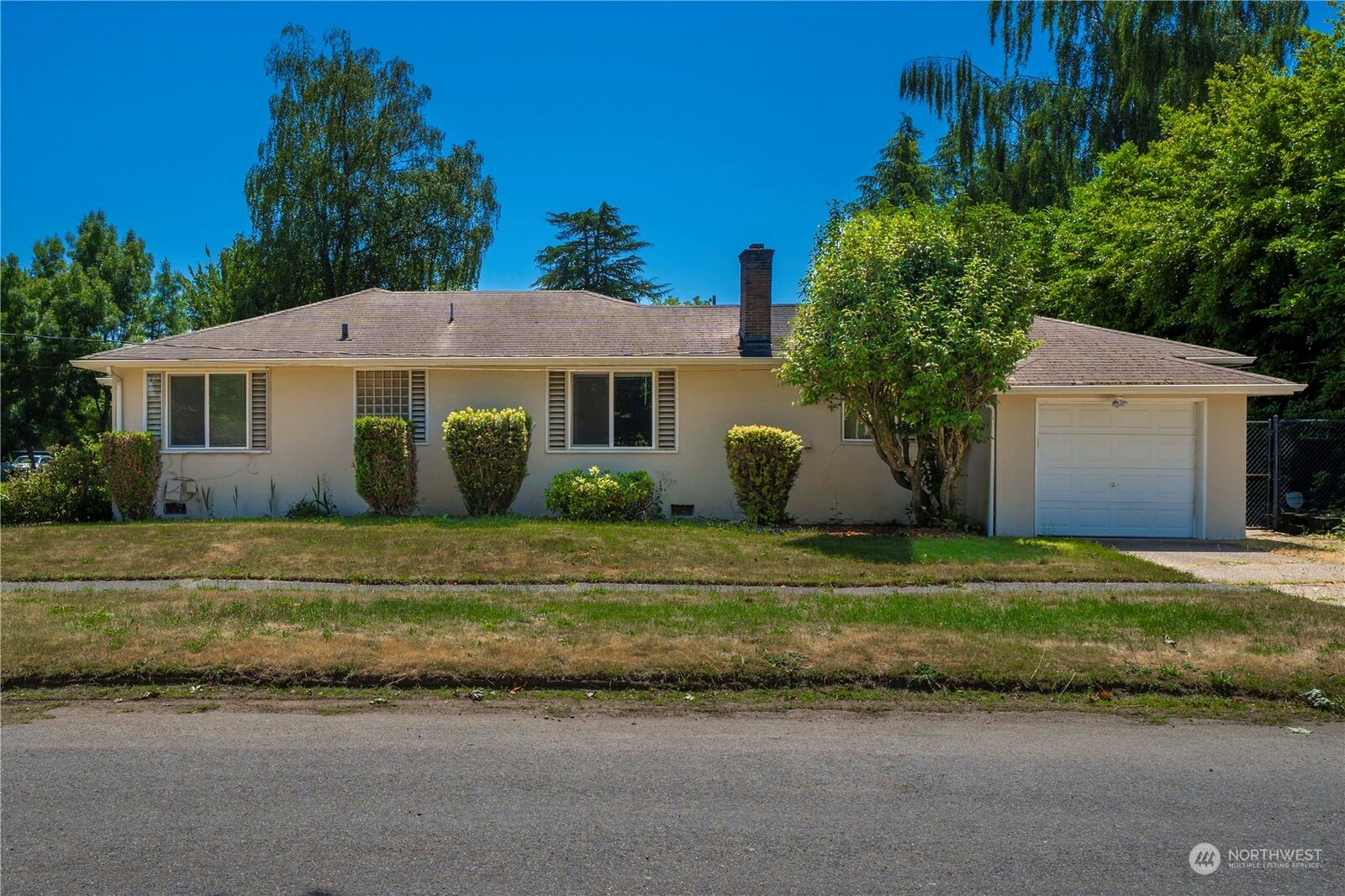 Home for sale in 922 N Washington, WA 98406