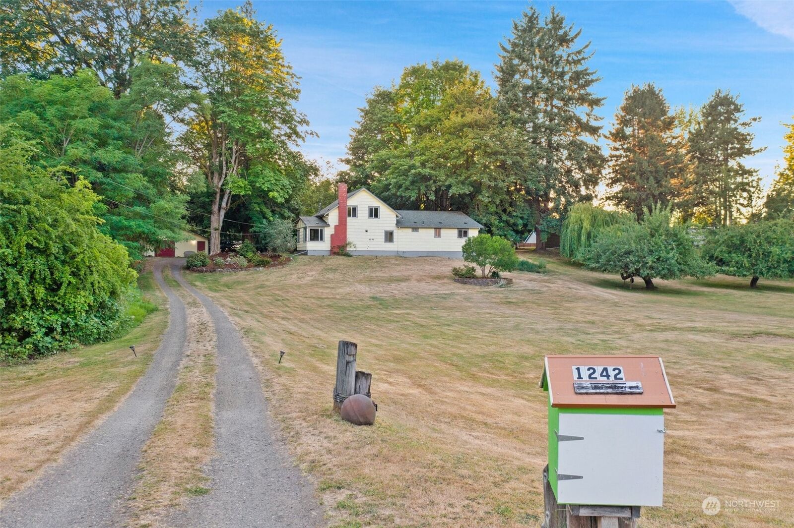 4 bed Port Orchard home for sale 1242 Lidstrom Road E, Port Orchard