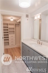 Property Photo: 2914 E Madison Street 308 WA 98112