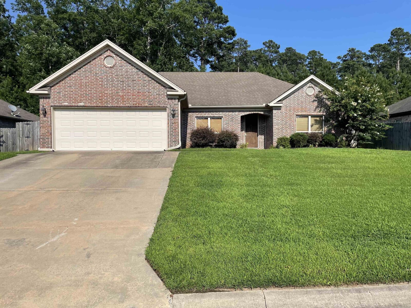Property Photo:  1860 Abbey Ln  AR 72015 