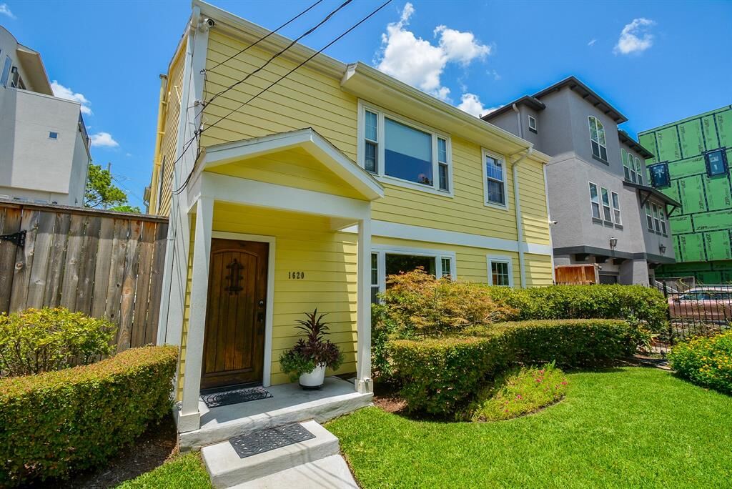 Property Photo: 1620 Nevada Street TX 77006